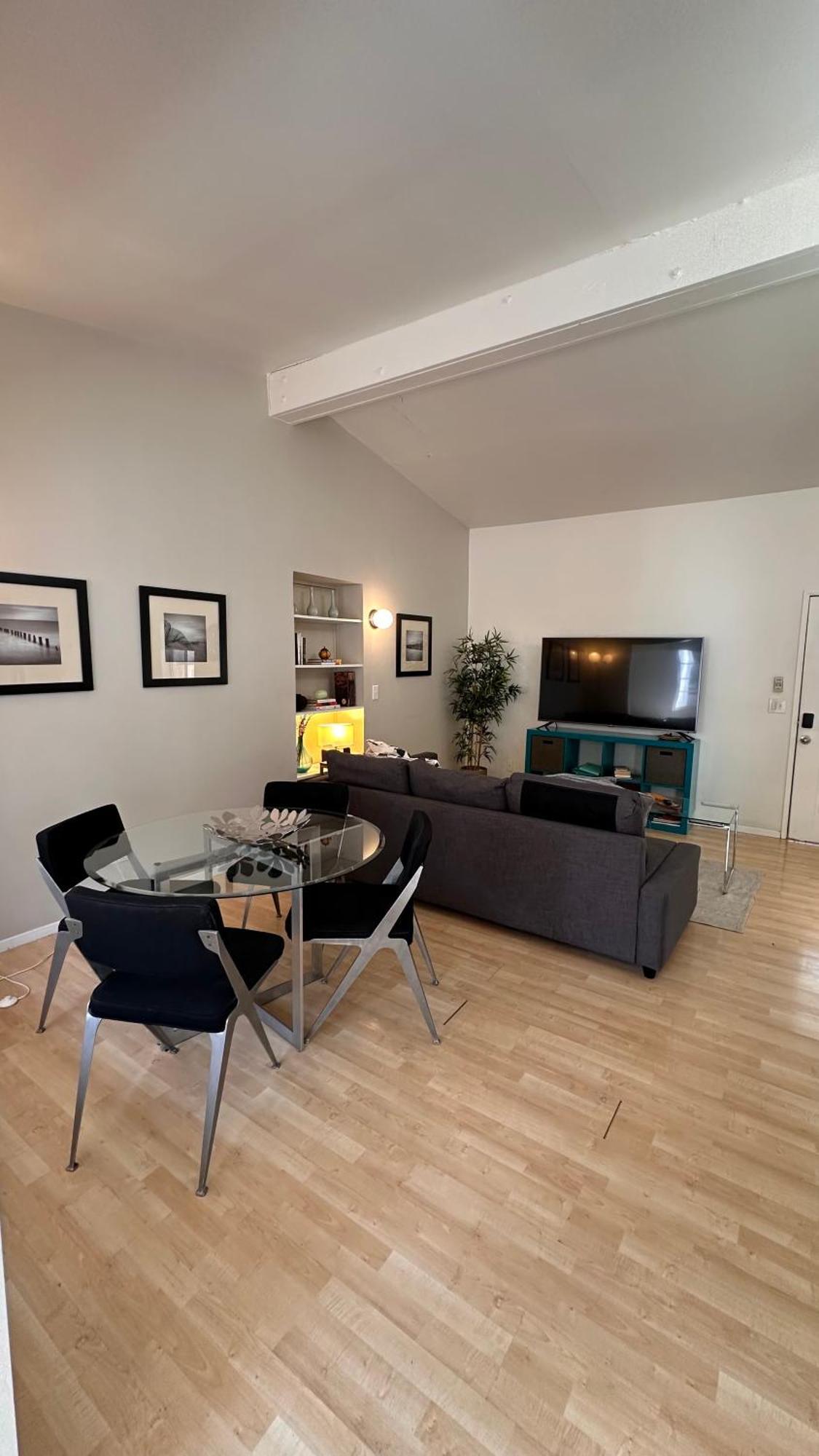 Echo Park Hills Apartment Los Angeles Room photo